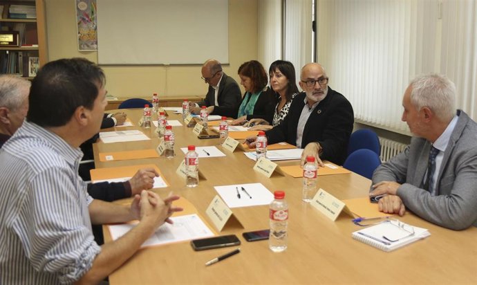 El consejero de Sanidad preside la reunión del Patronato de la Fundación Marqués de Valdecilla