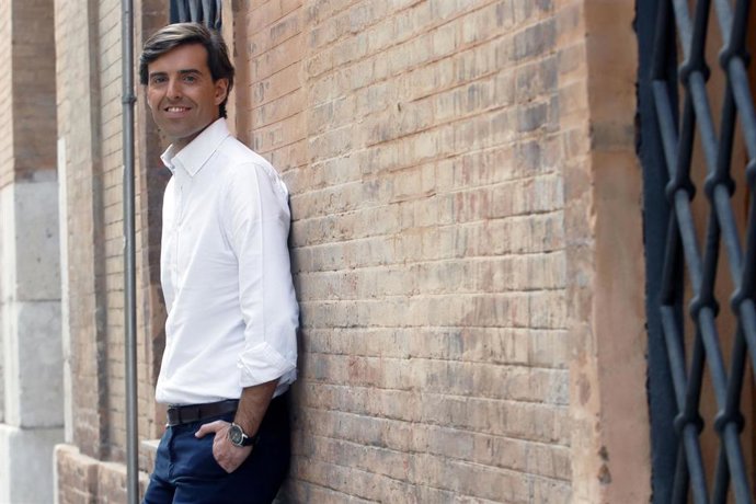 Pablo Montesinos, vicesecretario de Comunicación del Partido Popular, posa en entrevista para Europa Press en Málaga  