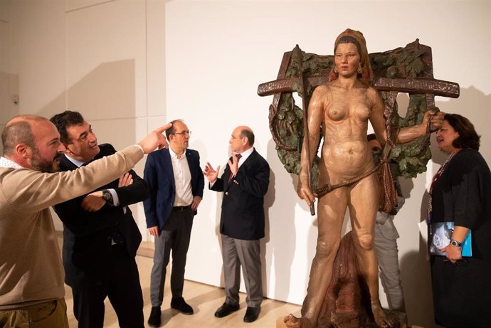Recepción  no Museo Centro Gaiás da escultura 'Santa', de Francisco Asorey.