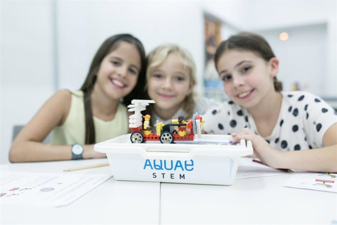 Lanzamiento de Aquae ESTEM, un programa que ha puesto en marcha la Fundación Aquae, la fundación de Hidraqua, para la promoción de las vocaciones científicas y tecnológicas para niñas