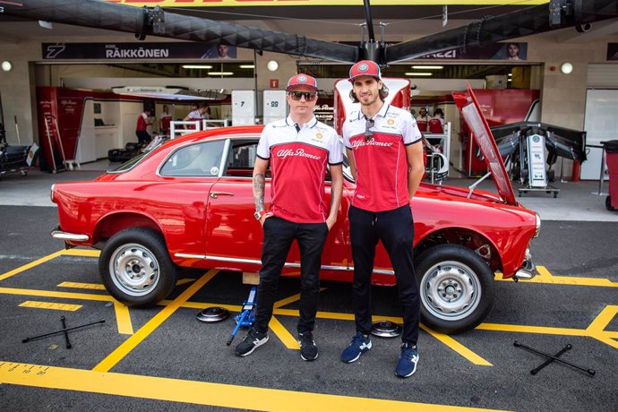 Raikkonen y Giovinazzi, pilotos de Alfa Romeo