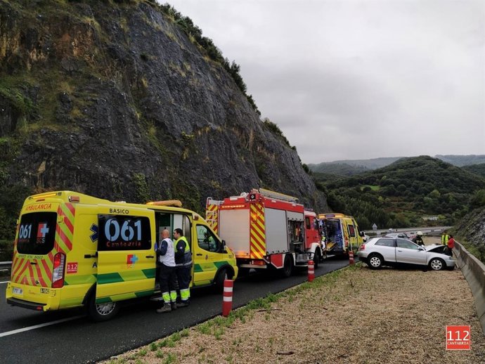 Accidente de tráfico en Liendo en la A-8