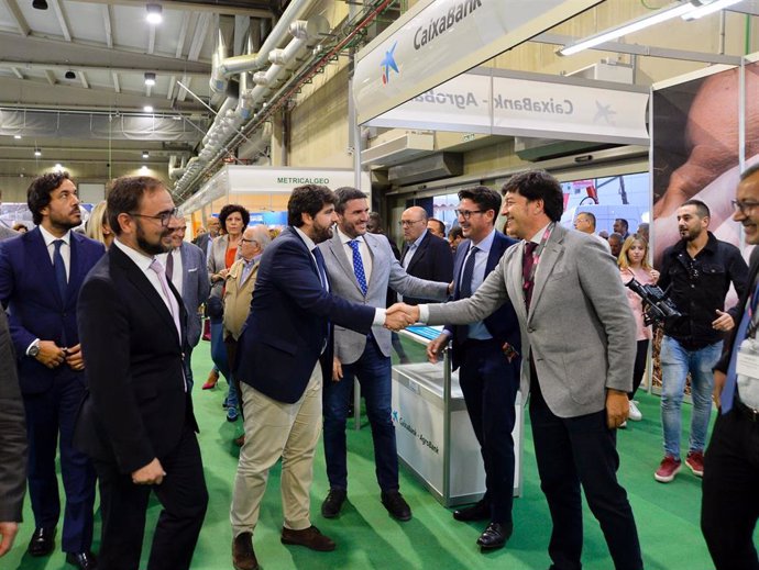 L presidente de la Comunidad, Fernando López Mira s, asiste a la inauguración de la 52 edición Feria Gan adera, Industrial y Agroalimentaria, Sepor 2019
