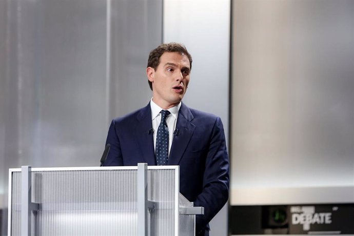 Albert Rivera antes del debate electoral en televisión en el Pabellón de Cristal de la Casa de Campo de Madrid el 4 de noviembre de 2019.