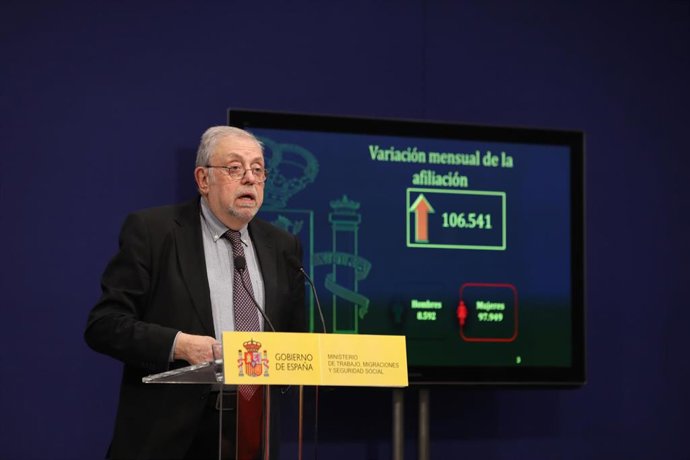 El secretario de Estado de la Seguridad Social, Octavio Granado, durante la presentación de los datos del paro registrado y de la afiliación a la Seguridad Social de octubre