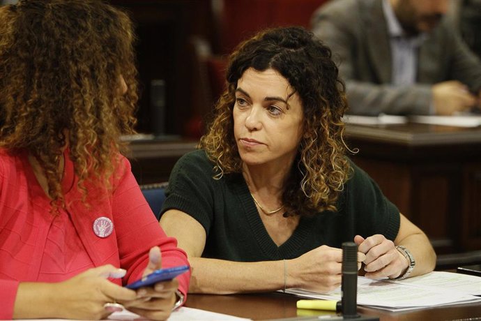 La consellera de Hacienda y Relaciones Exteriores, Rosario Sánchez.