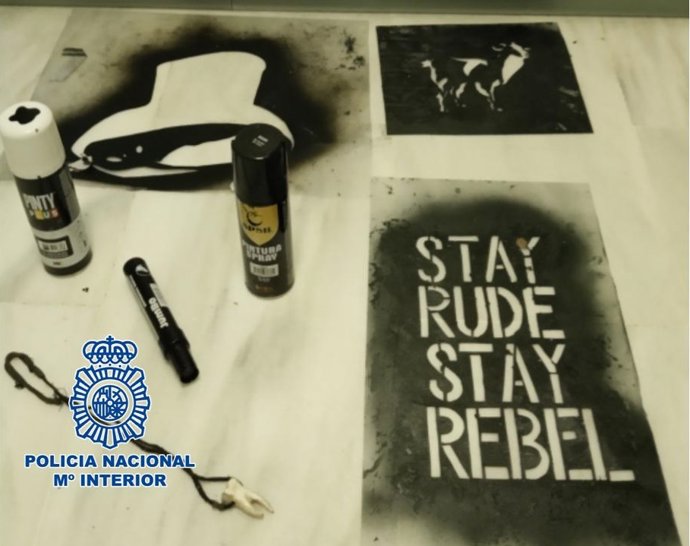 Objetos intervenidos a los grafiteros