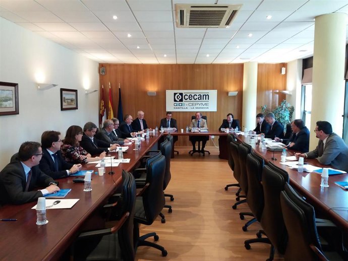 Reunión de la Junta Directiva de Cecam