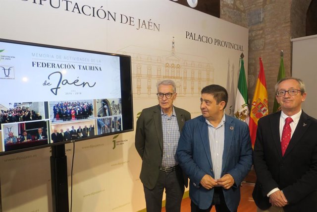 Presentación de la memoria de actividades de la Federación Taurina de Jaén.