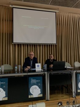 Ramón Lluis Bande, a la derecha.