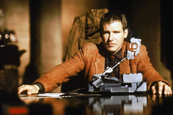 Harrison Ford, en un fotográma del primer 'Blade Runner'