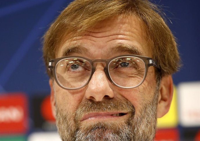 dpatop - Liverpool manager Jurgen Klopp attends a press conference ahead of Tuesday's UEFA Champions League Group E soccer match between Liverpool FC and KRC Genk at the Anfield stadium. Photo: Martin Rickett/PA Wire/dpa