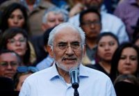 Mesa insiste en pedir nuevas elecciones en Bolivia para que Morales salga del poder "con el voto"