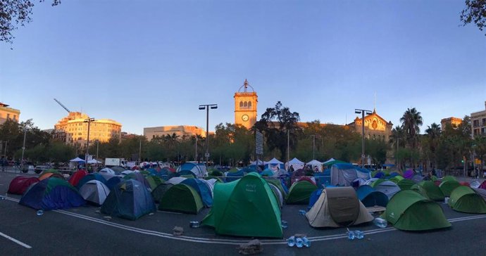 Acampada plaza Universitat