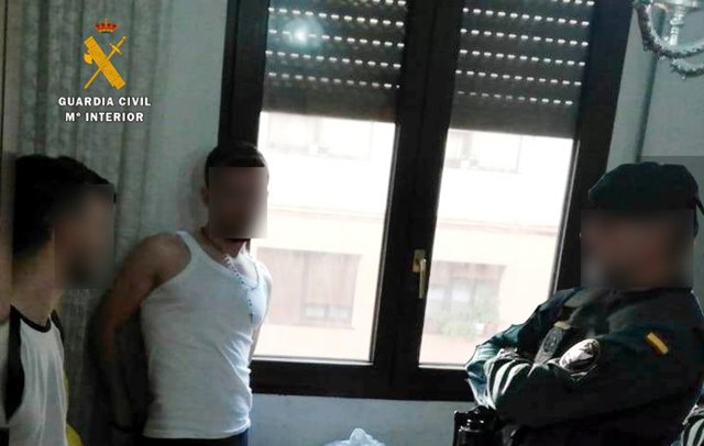 Detención de los tres jóvenes albaneses