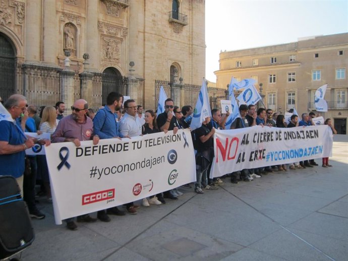 Concentración de la plantilla de Onda Jaén/Archivo