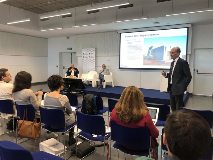 El rector de la Universidad Loyola Andalucía, Gabriel Pérez Alcalá, este miércoles en la rueda de prensa de presentación de su nuevo campus en Dos Hermanas (Sevilla).