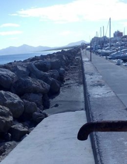 El GOB denuncia presuntas infracciones graves en el dragado del Club Náutico de Can Picafort.