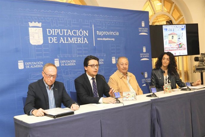 El diputado provincial de Cultura, Manuel Guzmán, presenta la XXV Muestra de Teatro Aficionado de La Alpujarra que se celebra en Instinción 13 grupos participantes