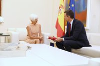 Fiscales tachan de "lamentables" las palabras de Sánchez y avisan de que puede dificultar la entrega de Puigdemont