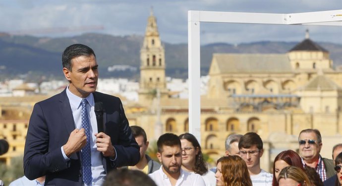 El secretari general i president del Govern central en funcions, Pedro Sánchez ,en un acte electoral a Crdova a 6 de novembre del 2019.