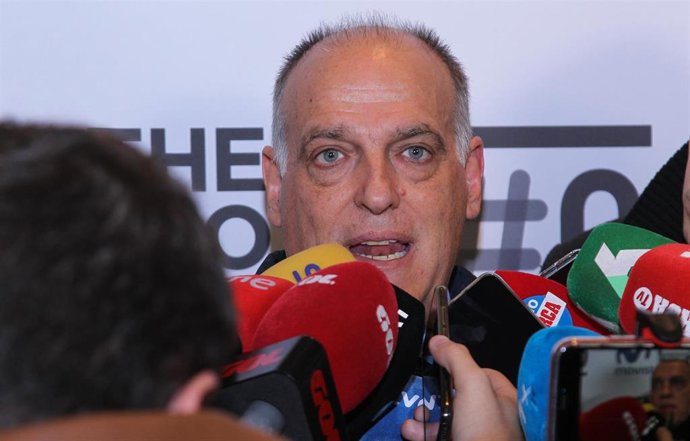 El presidente de LaLiga, Javier Tebas, en la presentación de la segunda temporada de la serie 'Todo por el Juego' de Movistar