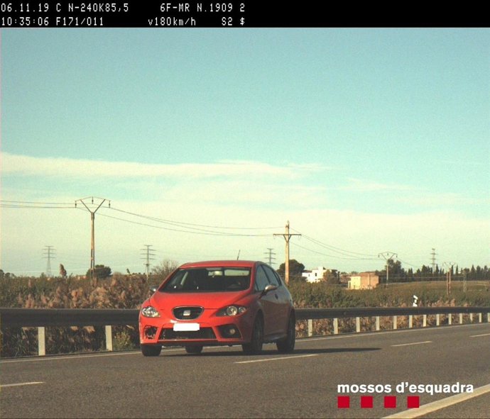 Coche que conducía el conductor denunciado por los Mossos dEsquadra.