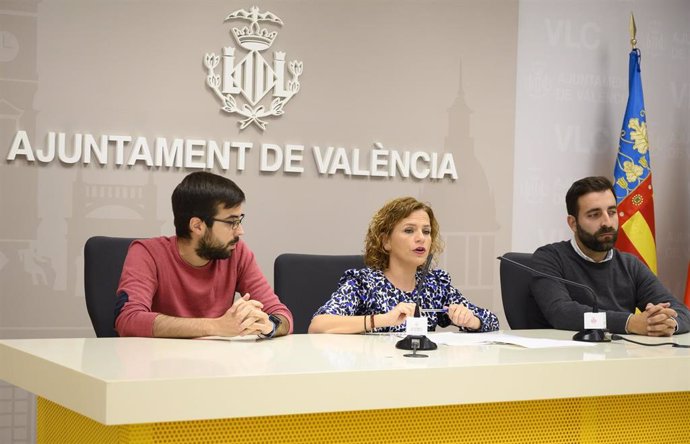 La concejala Pilar Bernabé en una rueda de prensa