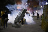 Al menos un muerto y más de 60 heridos en enfrentamientos entre simpatizantes y detractores de Morales en Bolivia