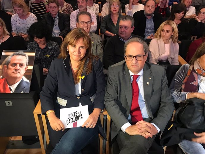 El president de la Generalitat, Quim Torra, i el cap de llista de JxCat al Congrés, Laura Borrs