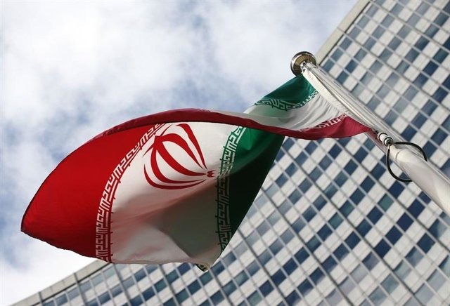 Iran restarts its uranium enrichment work at the Fordow plant Bandera de Irán en Viena