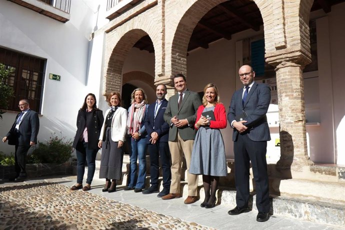 Foto de familia en el XIII Encuentro de Gestores del Patrimonio Mundial en Córdoba