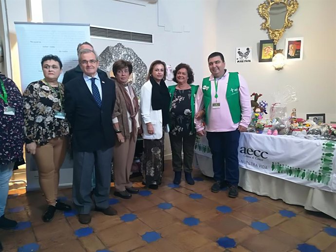 AECC abre en Mérida un mercadillo solidario para recaudar fondos destinados a la