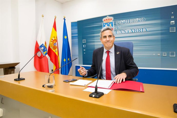 Pablo Zuloaga, vicepresidente y portavoz del Gobierno PRC-PSOE, informa de los acuerdos de Gobierno