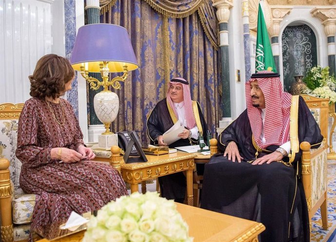 La directora dela CIA, Gina Haspel, y el rey Salman de Arabia Saudí