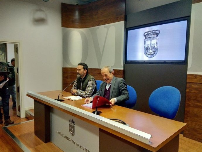 Wenceslao López, en el centro