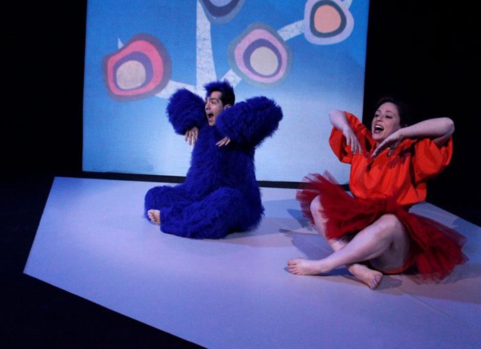 Espectáculo Pequeño Big Blue, que se pone en escena en el Teatro  Cánovas de Málaga y que está inspirado en el universo pictórico de Kandinsky