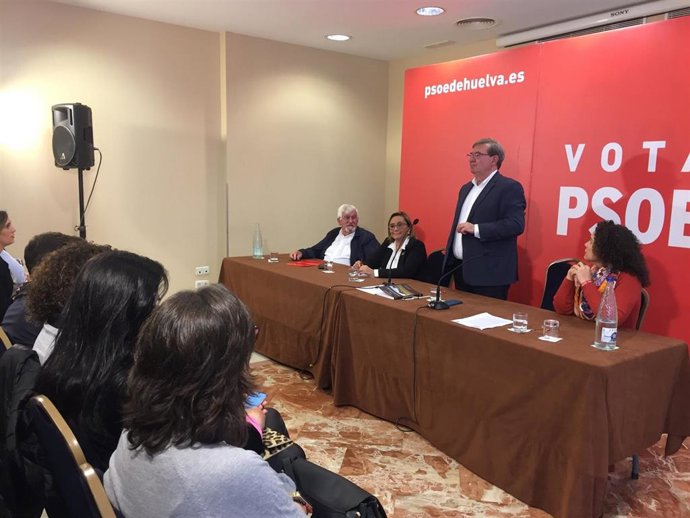 El secretario ejecutivo de Memoria Histórica de la Ejecutiva Federal del PSOE, Fernando Martínez.