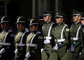 Foto: El jefe de la Policía de Bolivia asegura que el pago extra no busca la lealtad de la tropa sino cubrir su "necesidad"