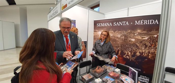 Mérida participa en un un encuentro de turismo religioso