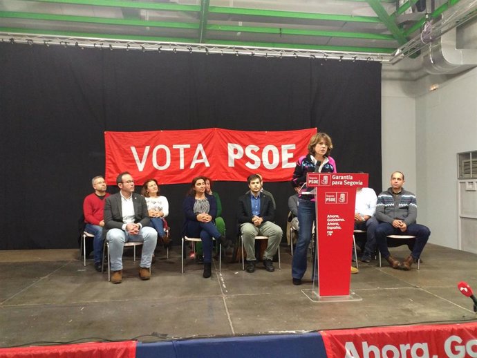 La ministra de Justicia, Dolores Delgado, protagoniza un acto de campaña en Segovia.
