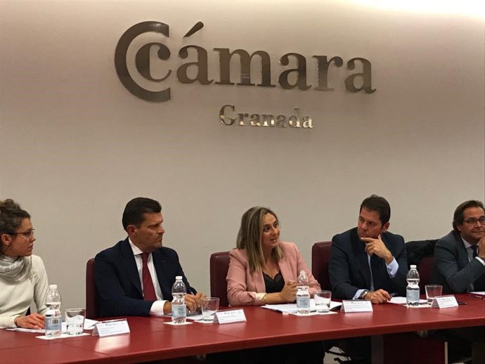 Reunión de la Junta con empresarios de Granada