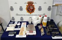 Detenido en Dos Hermanas (Sevilla) por traficar con cocaína por teléfono y tener pistolas en su casa