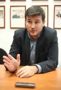 Perpiny: "Si los partidos que cuestionan algo de la Constitución deben ser ilegalizados, Vox sería el primero ilegal"