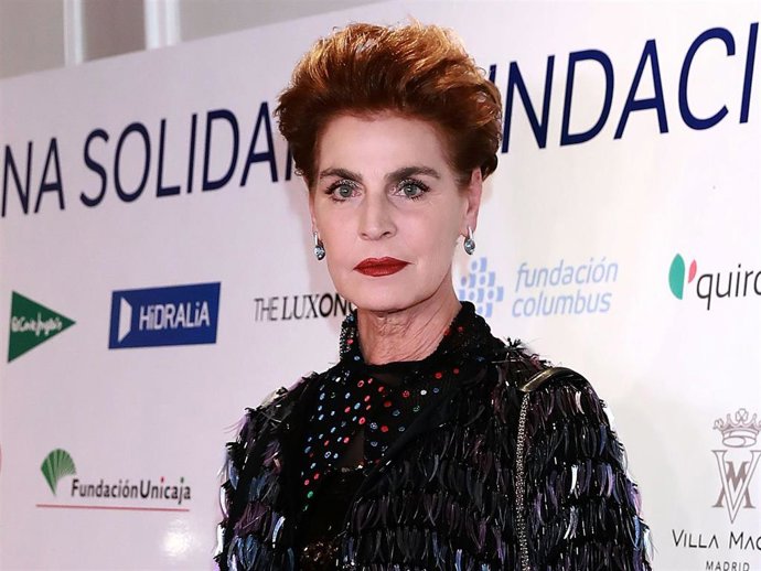Antonia Dell'Atte en la gran cena solidaria de la Fundacion Querer