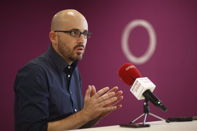 El secretario de Economía de Podemos, Nacho Álvarez, durante una entrevista con Europa Press