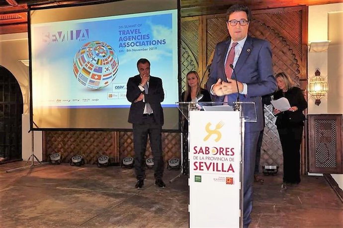 Recogida del premio 'Vicente Blasco'.