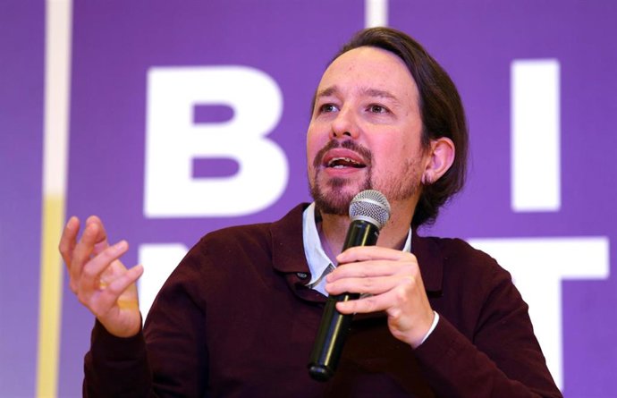 El secretario general de Podemos y candidato de Unidas Podemos a la Presidencia del Gobierno, Pablo Iglesias, durante un encuentro con la gente en el Centro Cívico de Santa Bárbara de Toledo (España), a 8 de noviembre de 2019.