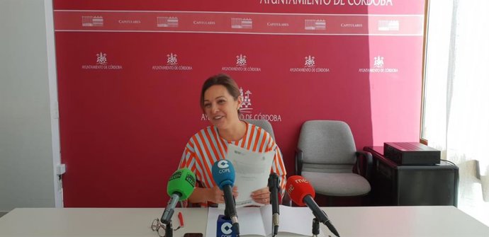La portavoz del PSOE en el Ayuntamiento de Córdoba, Isabel Ambrosio, en una imagen de archivo