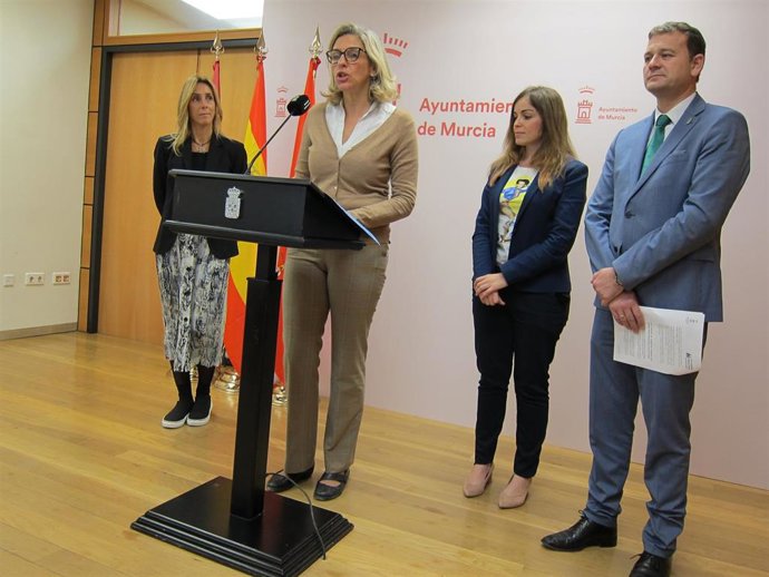 La concejal de Agenda Urbana, Mercedes Bernabé en rueda de prensa